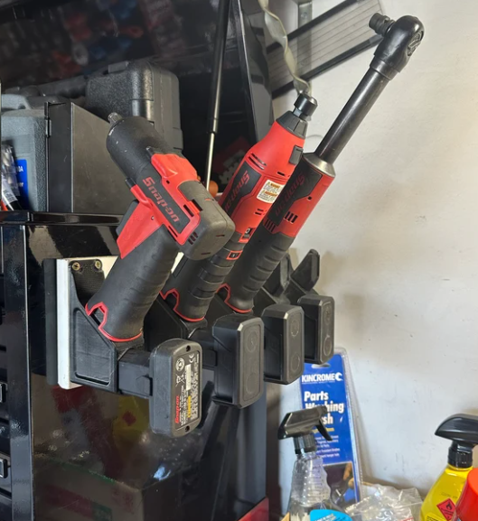 2-in-1 SNAP-ON 14.4V Tool + Battery Mount