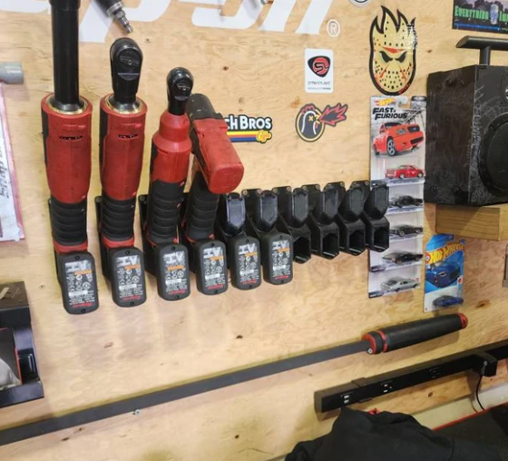 2-in-1 SNAP-ON 14.4V Tool + Battery Mount