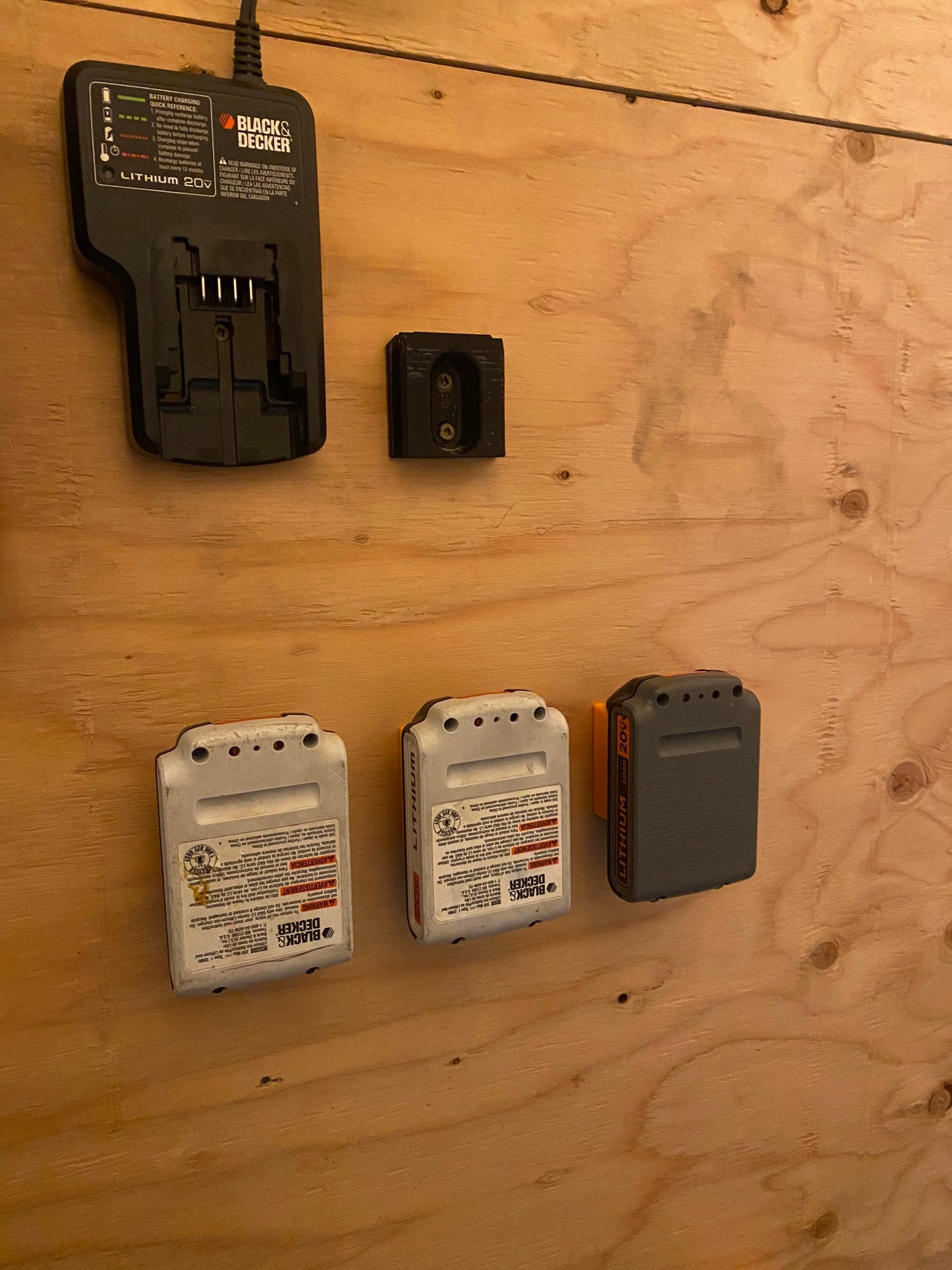 Black & Decker 20V Tool and Battery Mount