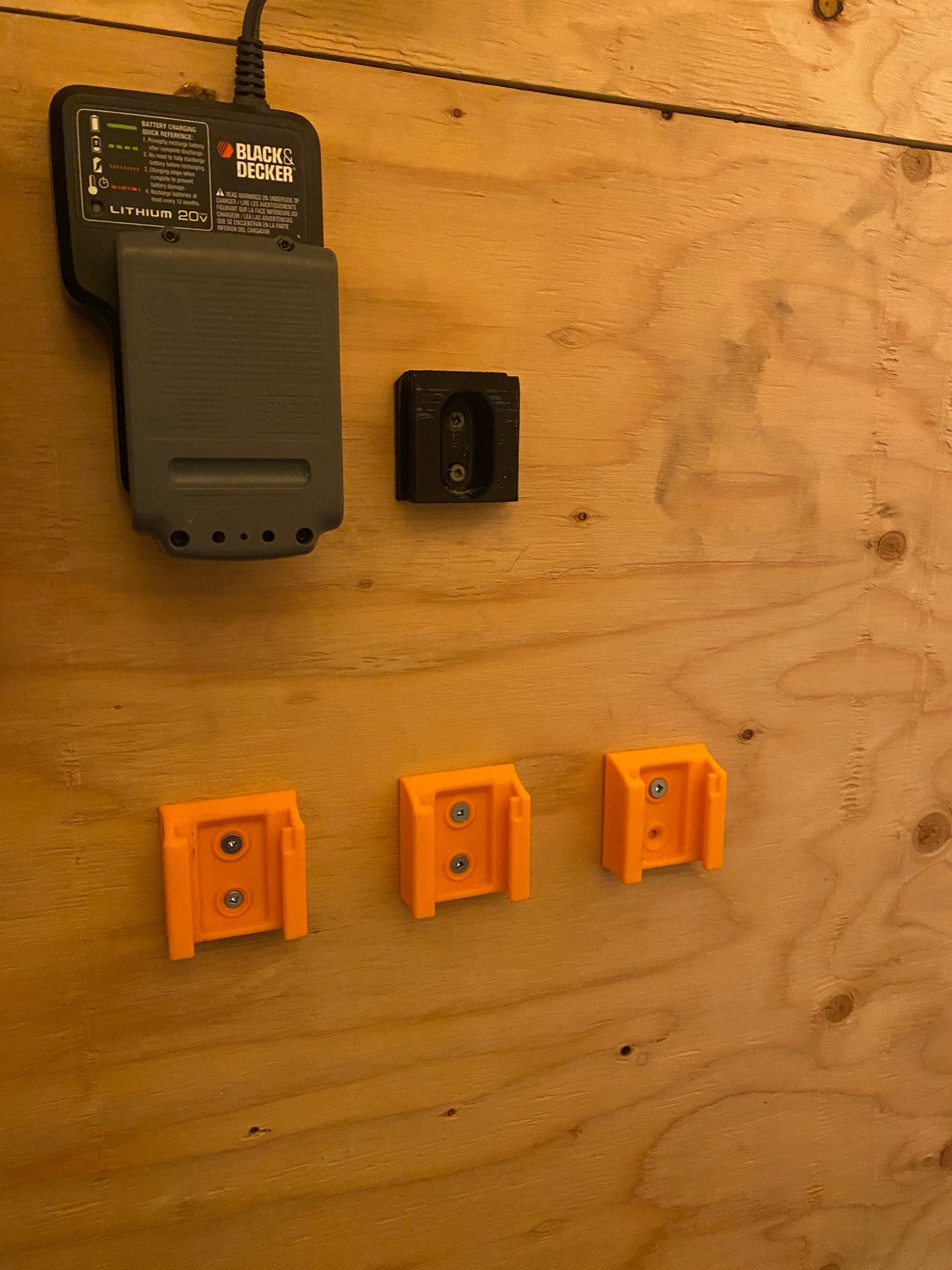 Black & Decker 20V Tool and Battery Mount